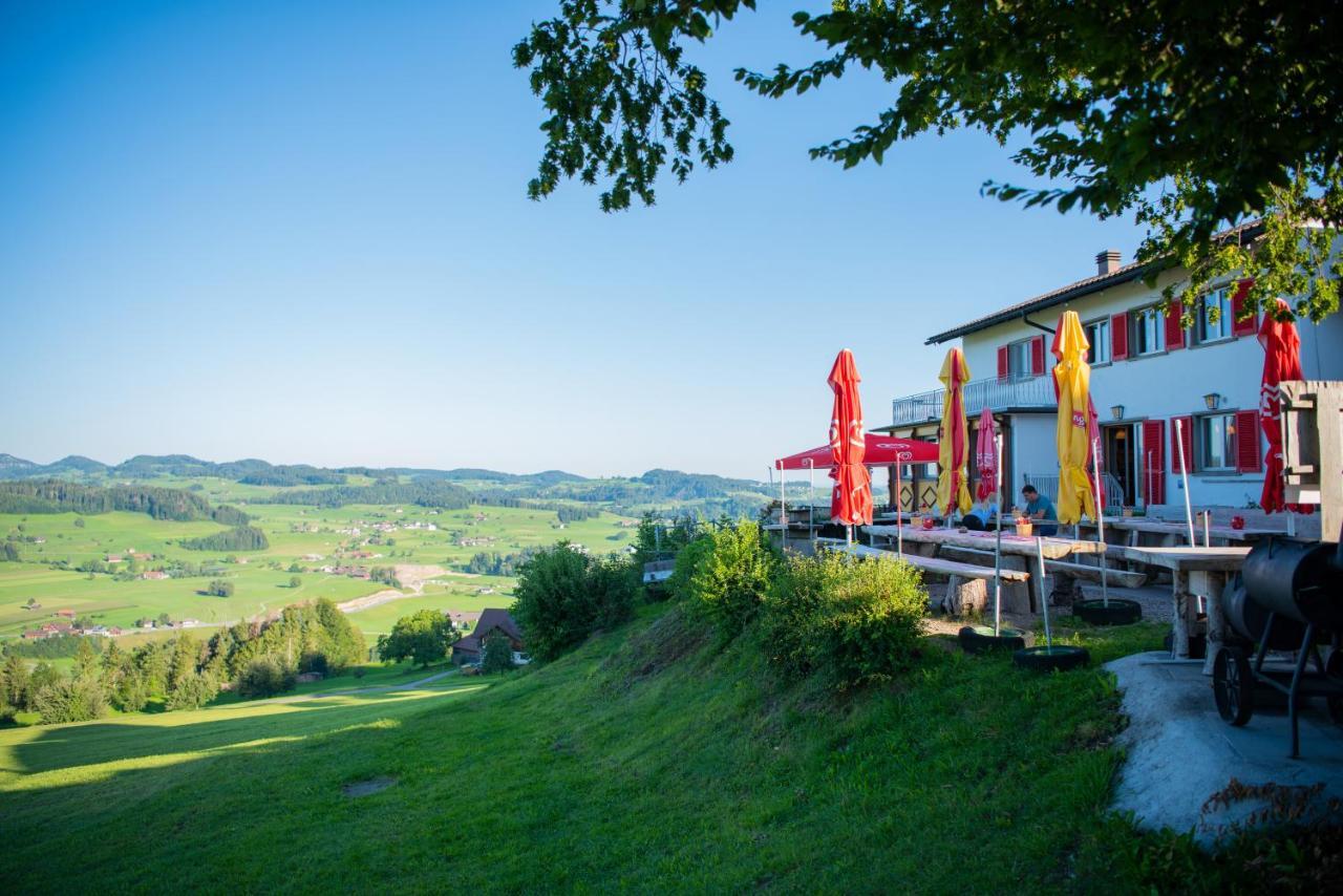 Restaurant und Kaeserei Berghof Ganterschwil Exterior foto