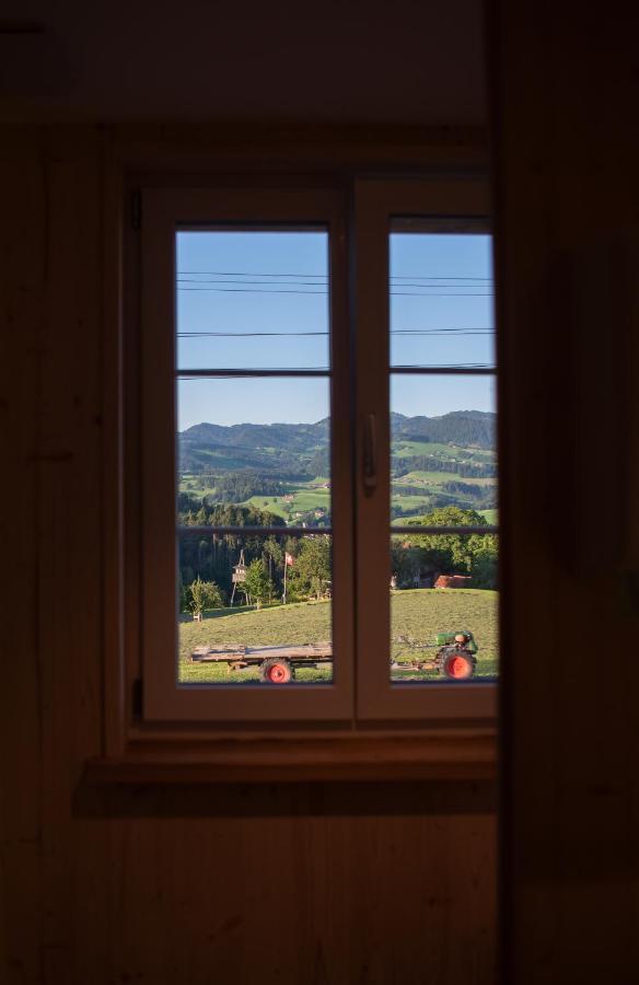 Restaurant und Kaeserei Berghof Ganterschwil Exterior foto