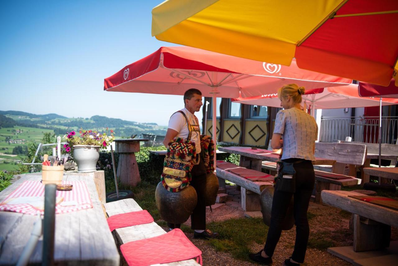Restaurant und Kaeserei Berghof Ganterschwil Exterior foto